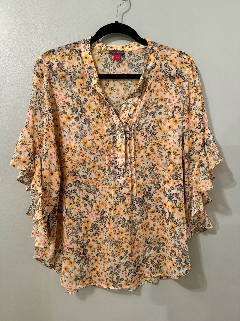 Vince Camuto Floral Flutter Sleeve Semi-Sheer Crepe Multicolor Blouse - Large